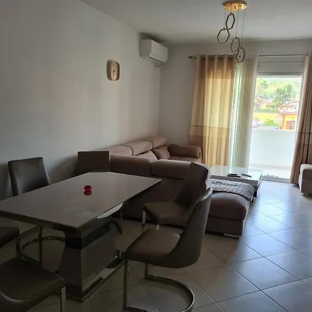 Adi Apartamento Berat